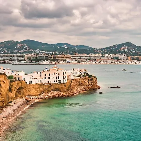 Daire Vue - Port Cipriano